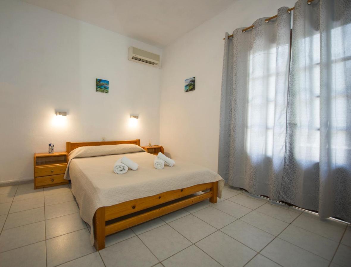 Corfu Room Agioi Deka  Luaran gambar